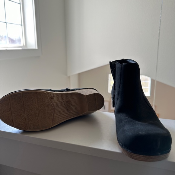 Dansko clogs - Picture 3 of 4